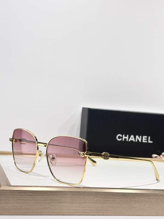 Picture of Chanel Sunglasses _SKUfw76989820fw